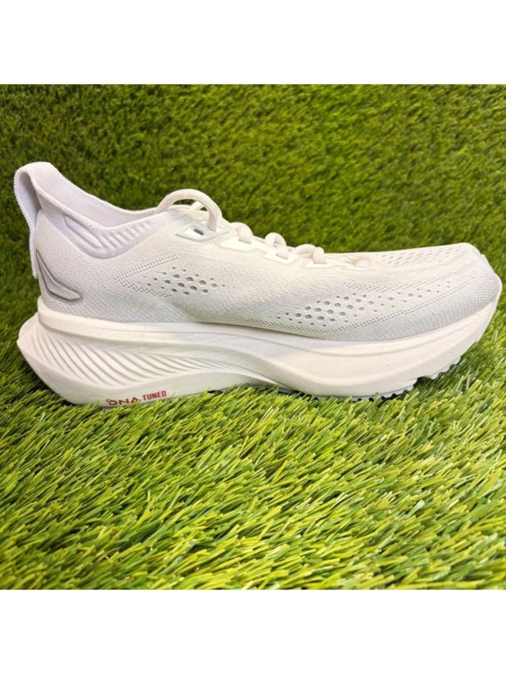 Brooks seller notes